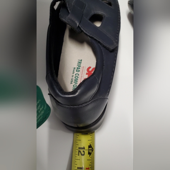 SAS Tripad Comfort Roamer Leather Round Toe Velcro Slip On Shoe Size 10 Navy - Picture 14 of 16